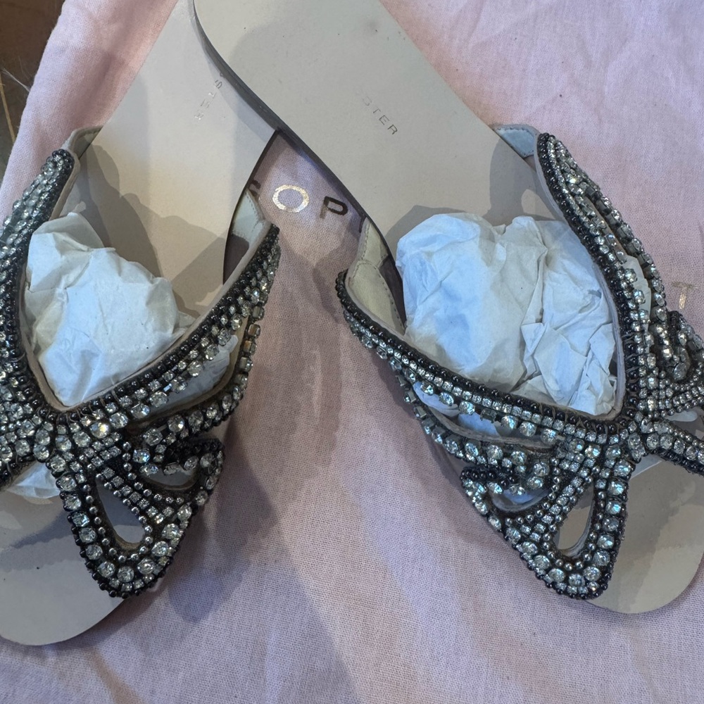 Sophia Webster Black Sandals with Gold and Pearl Butterfly Appliques - Picture 15 of 15